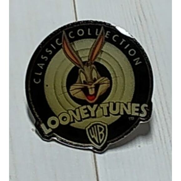 Bugs Bunny Looney Tunes Warner Brothers Classic Collection Logo Pin - Picture 1 of 3